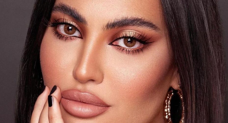 Front Page -Cosmetic Shop 58